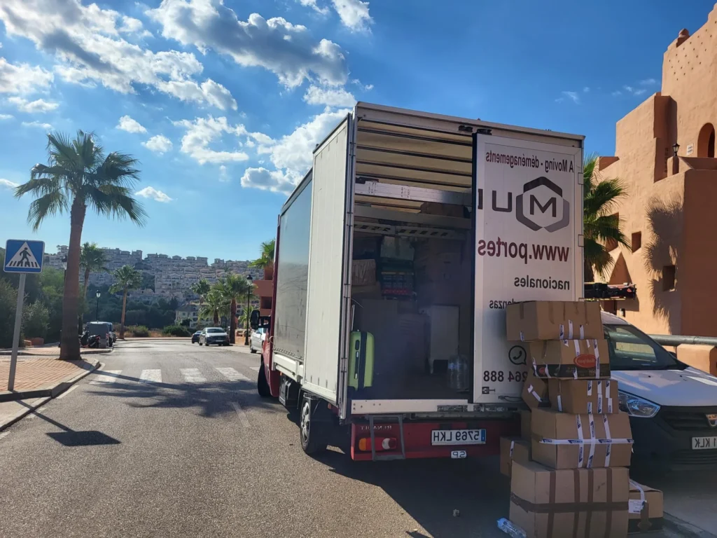 Mudena Mudanzas y Transportes